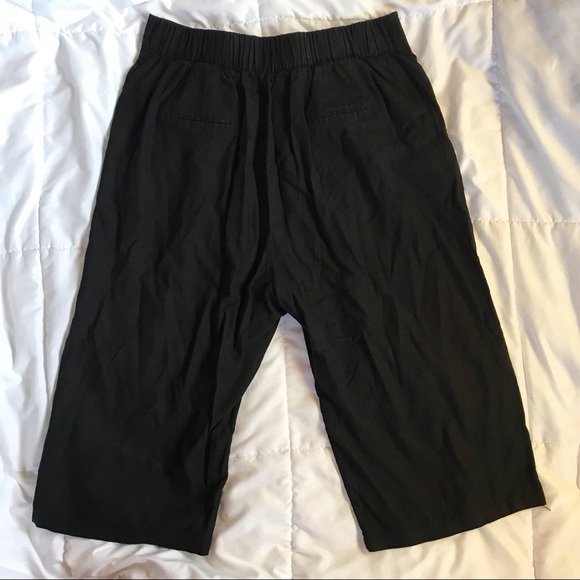 NWOT Black Culottes by Forever 21 - Picture 3 of 5